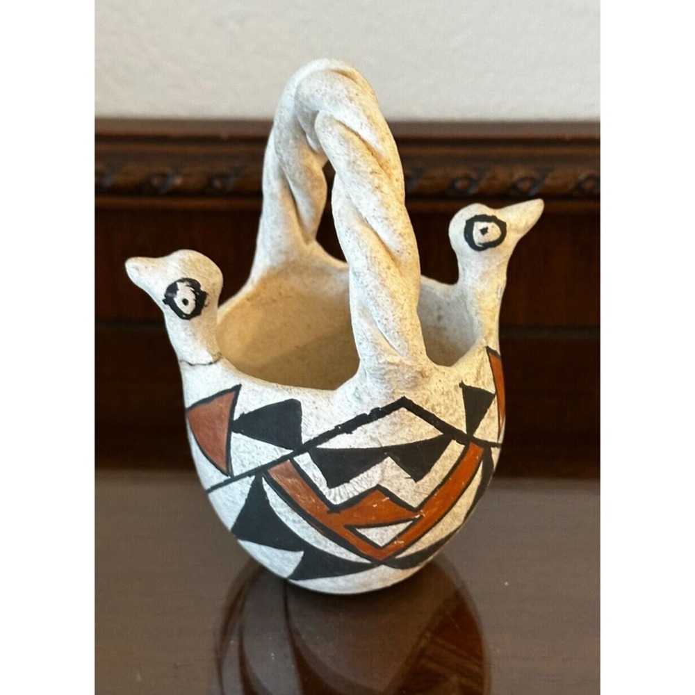 Vintage 4.5'' Acoma Indian Native American‎ Pottery Figural Bird Basket Pot READ